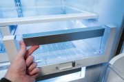 商用冰柜有水怎么处理（解决商用冰柜内部水分积聚问题的有效方法）