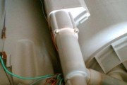 洗衣机上水不停的原因和解决方法（探究洗衣机为什么会出现上水不停的故障及如何解决）