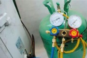 如何正确给空调加氟（掌握两种方法）