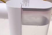 饮水机反复烧开水的解决方法（如何避免饮水机反复烧开水的浪费和安全隐患）