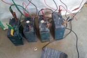 电池和充电器的伏数如何匹配？使用不匹配的后果是什么？