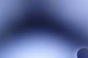 开机显示器发黑是怎么回事（分析开机显示器发黑原因及解决方法）