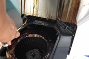 石狮油烟机的清洗方法（让厨房清新如初）