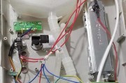解密饮水机热水口发臭的原因与解决方法（排除家用饮水机热水口异味）