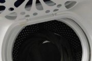 洗衣机甩桶反水原因及解决方法（深入了解洗衣机甩桶反水的原因）