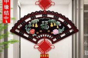 客厅挂件电视机两边挂什么好？选择什么样的挂件更合适？