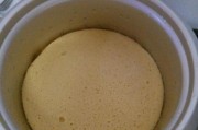 电饭煲蛋糕不成功（电饭煲蛋糕一直跳是怎么回事）