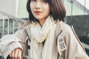 如何用衣服抛手机进行拍照？