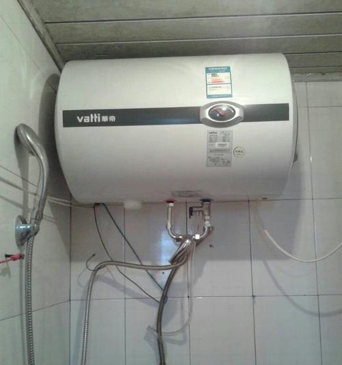 用盐水清洗热水器的方法（轻松保养热水器）