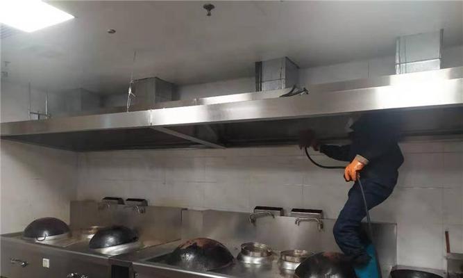 食堂油烟机的保养清洗秘籍（让你的油烟机常新如初）