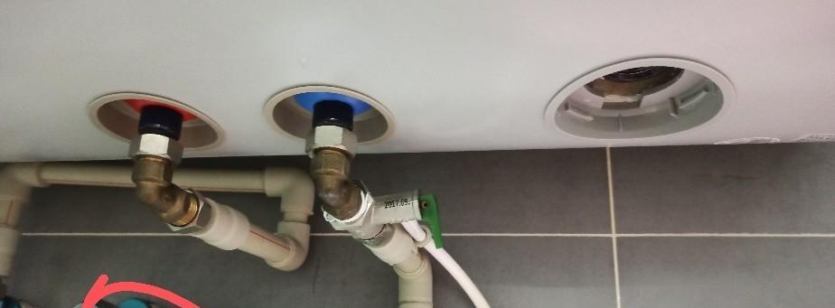 如何清洗阿诗丹顿热水器（简单步骤帮你轻松清洁热水器）