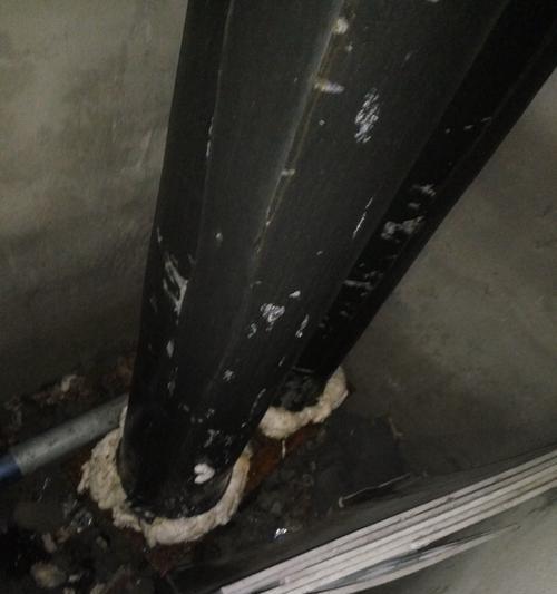 中央空调漏水的原因与解决方法（揭秘中央空调漏水背后的原因及有效应对措施）