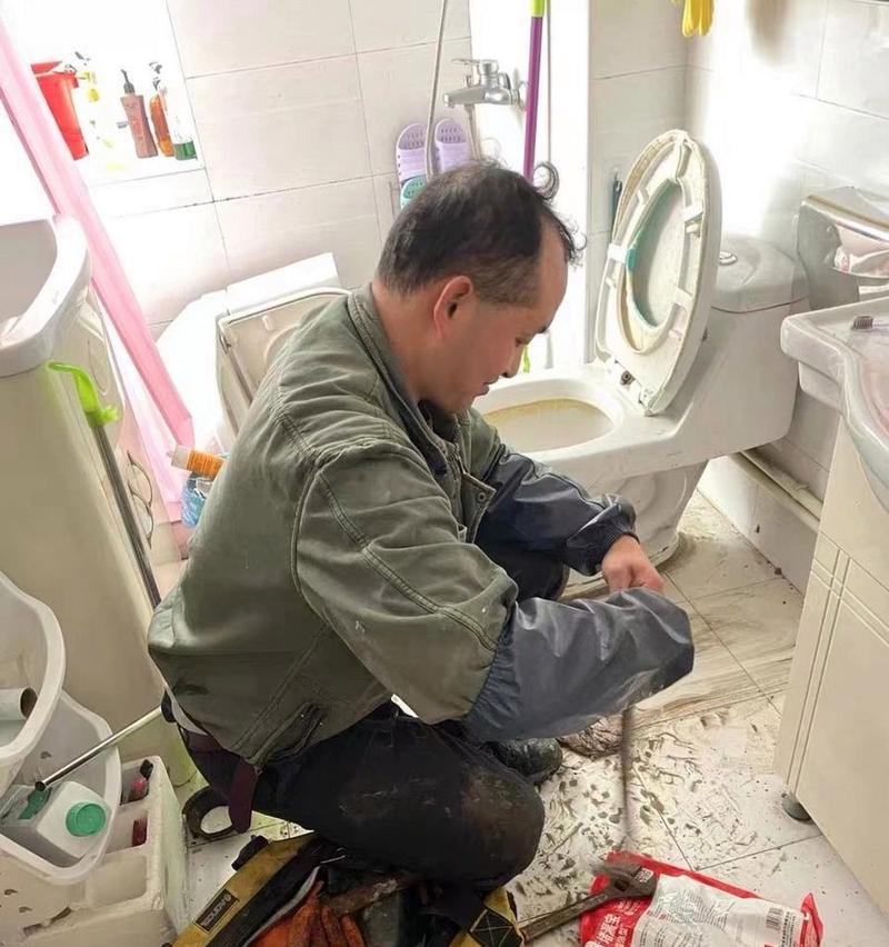 地漏堵了如何疏通（实用方法教你轻松解决地漏堵塞问题）