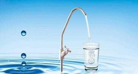 净水器清洗指南（简单易行的清洗方法）