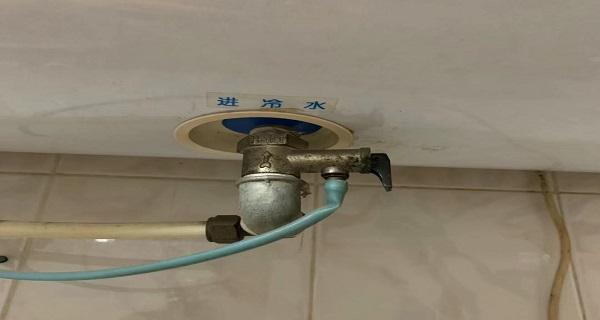 储水热水器漏水问题的修复与预防（探寻储水热水器漏水原因及修复方法）