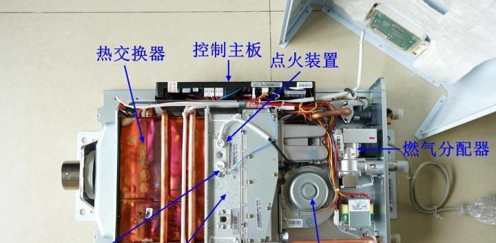 解决方太燃气热水器12故障的有效维修方法（遇到燃气热水器12故障怎么办）