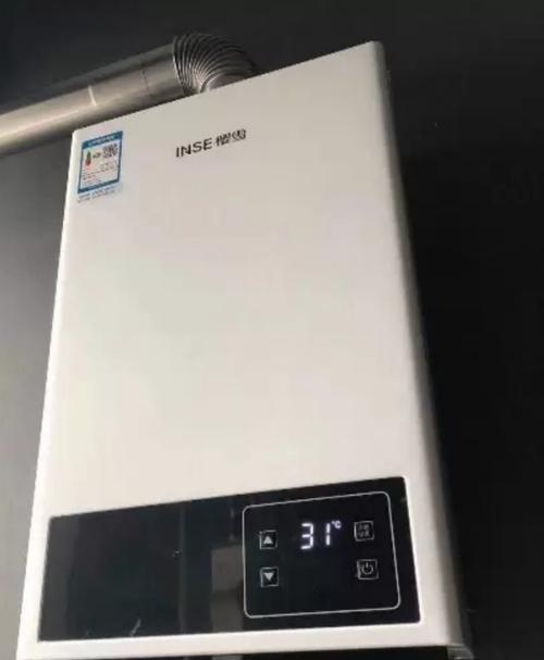 樱雪热水器E2故障解决方法（轻松解决樱雪热水器E2故障问题）