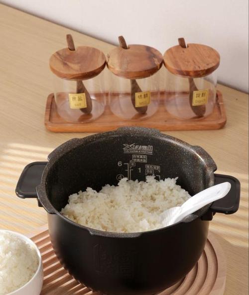 电饭煲煮饭有味道怎么办（解决电饭煲煮饭中的异味问题）