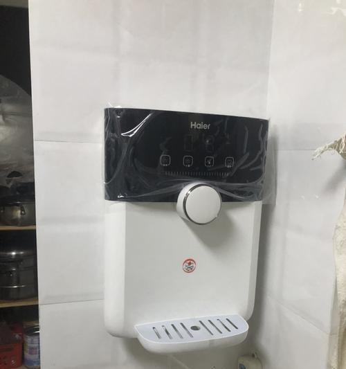 解决海尔饮水机漏水问题的有效方法（快速定位漏水原因与可行的维修办法）