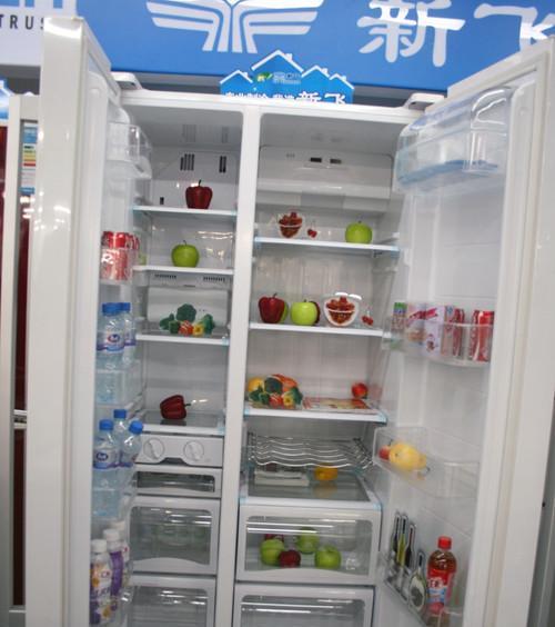 冰柜保鲜有味道的解决方法（消除冰柜中食物异味的有效措施）