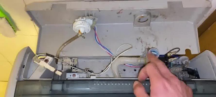 解读tcle1洗衣机故障代码，保护您的洗衣机（tcle1洗衣机故障代码解析及维修技巧）