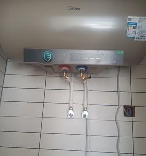 热水器突然打燃后又息火该如何应对（热水器安全使用指南）