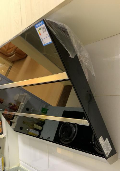 如何正确清洗格林格油烟机（简单又高效的清洗方法）
