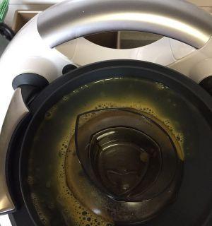 小苏打清洗热水器的方法（简单有效的家庭清洁技巧）