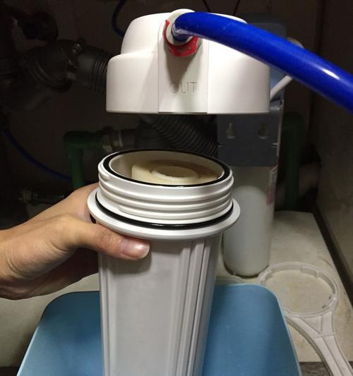 如何修理净水器滤芯（简单有效的净水器滤芯修理方法）