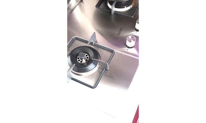 苏泊尔双翼油烟机清洗方法（有效清除油烟污垢）