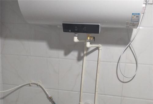 探究热水器水中气泡的成因及解决方法（揭开热水器水中气泡的神秘面纱）