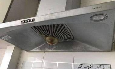 如何高效清洗工业油烟机的油污（轻松清洗工业油烟机）