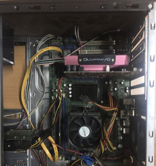 擦了显卡后显示器不亮？如何快速解决？