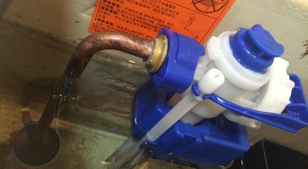科勒抽水马桶进水阀维修方法？马桶进水阀不止水该如何检查原因？