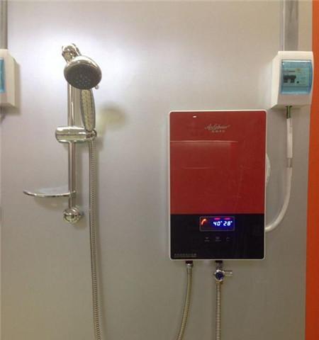 电热水器忽冷忽热？检查哪些部件能解决问题？