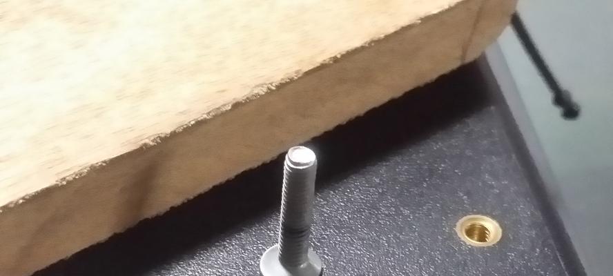 投影仪挂钉选择哪种型号合适？